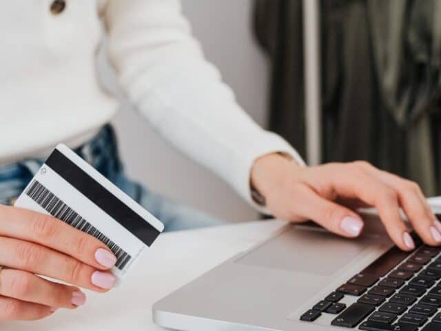 If You Want More Sales, stop wasting all your time on social media scrollers